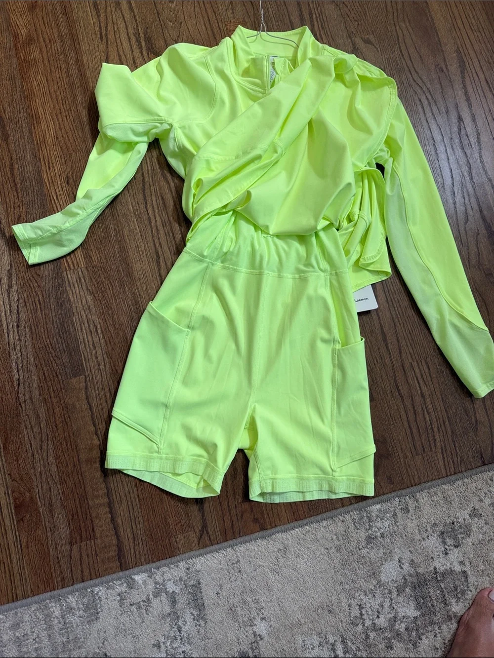 NWT Lululemon Nulux Tennis Dress with shorts, size 8, FZAP - Picture 6 of 7